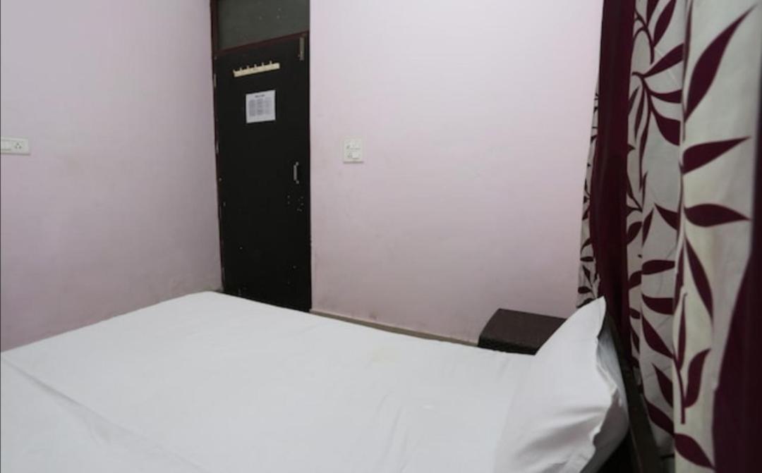 Shri Mudgal Rishi Dham * Vrindavan